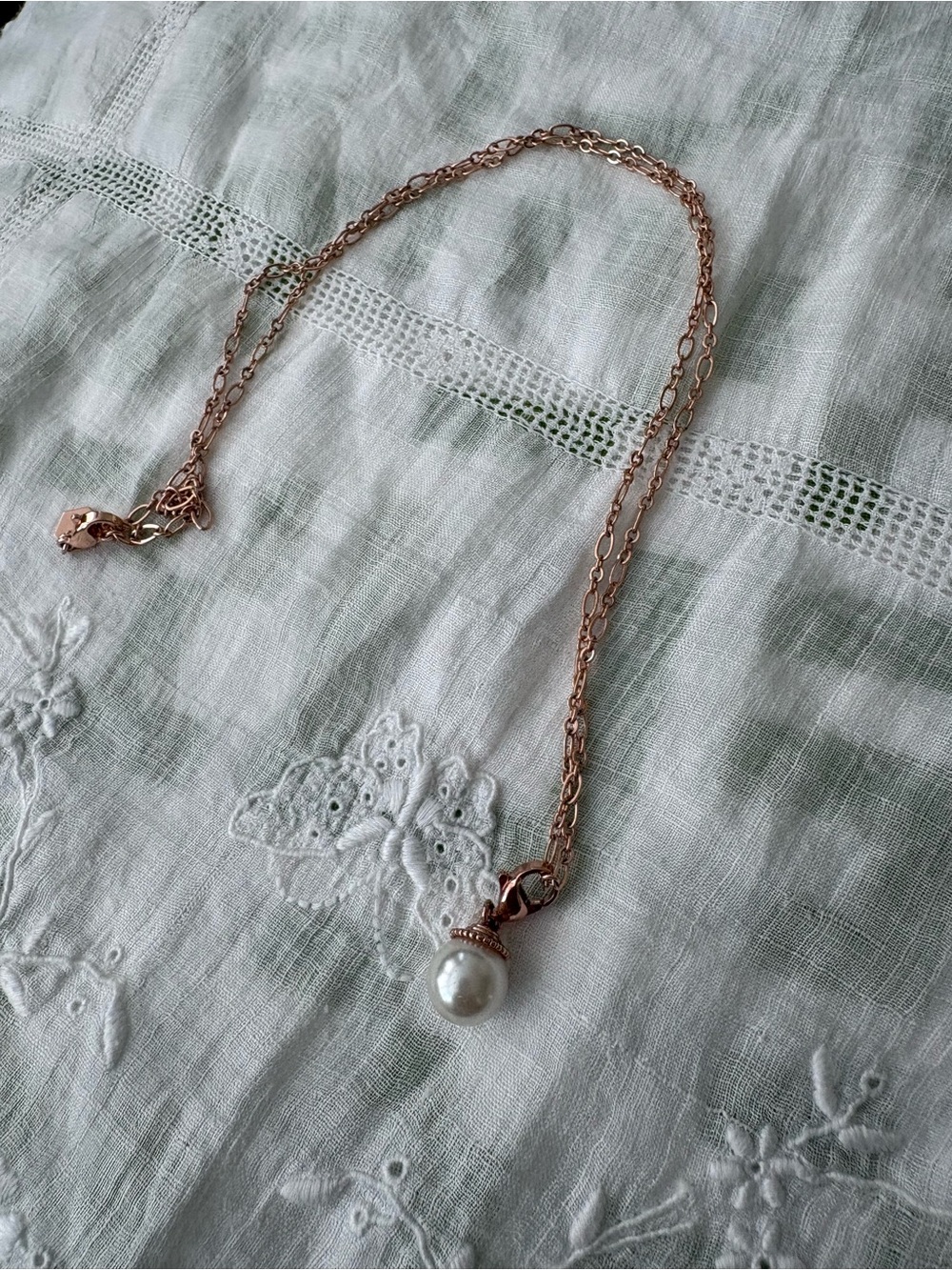 Origami Owl Rose Gold Pearl Drop Necklace